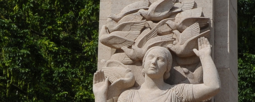 Monument aux pigeons voyageurs - Lille / Pascal Morès