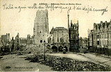 Vue de l'hôtel de ville et du beffroi d'Arras fin 1915